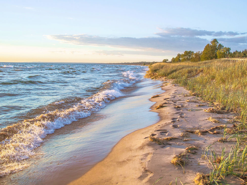 Sandy windswept beach of the Great Lakes