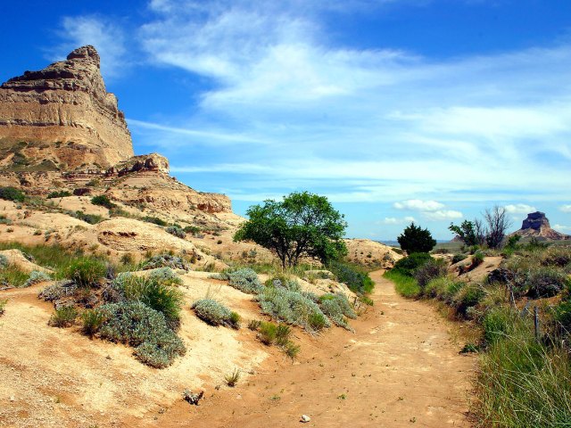 Rocky landscape along the Oregon National Historic Trail