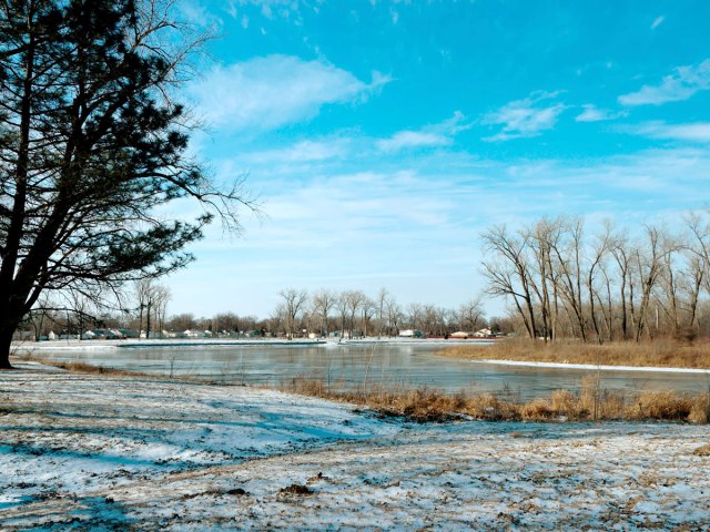 River running through Carter Lake, Iowa