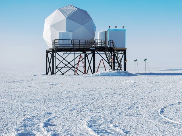 Research station on icy landscape of the South Pole